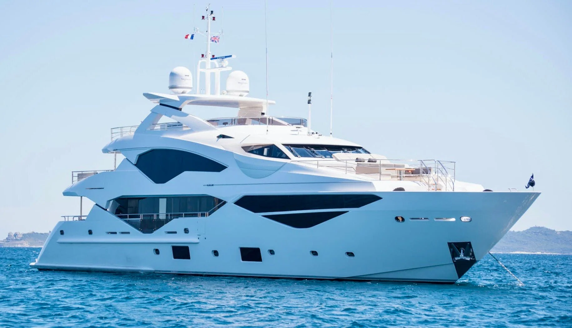 Sunseeker 131 · Antibes