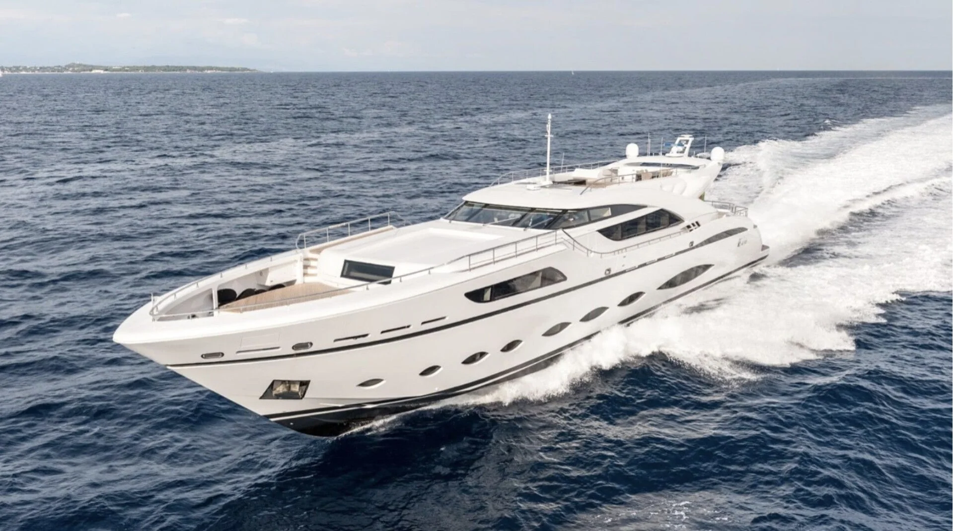 AB Yachts 146 1