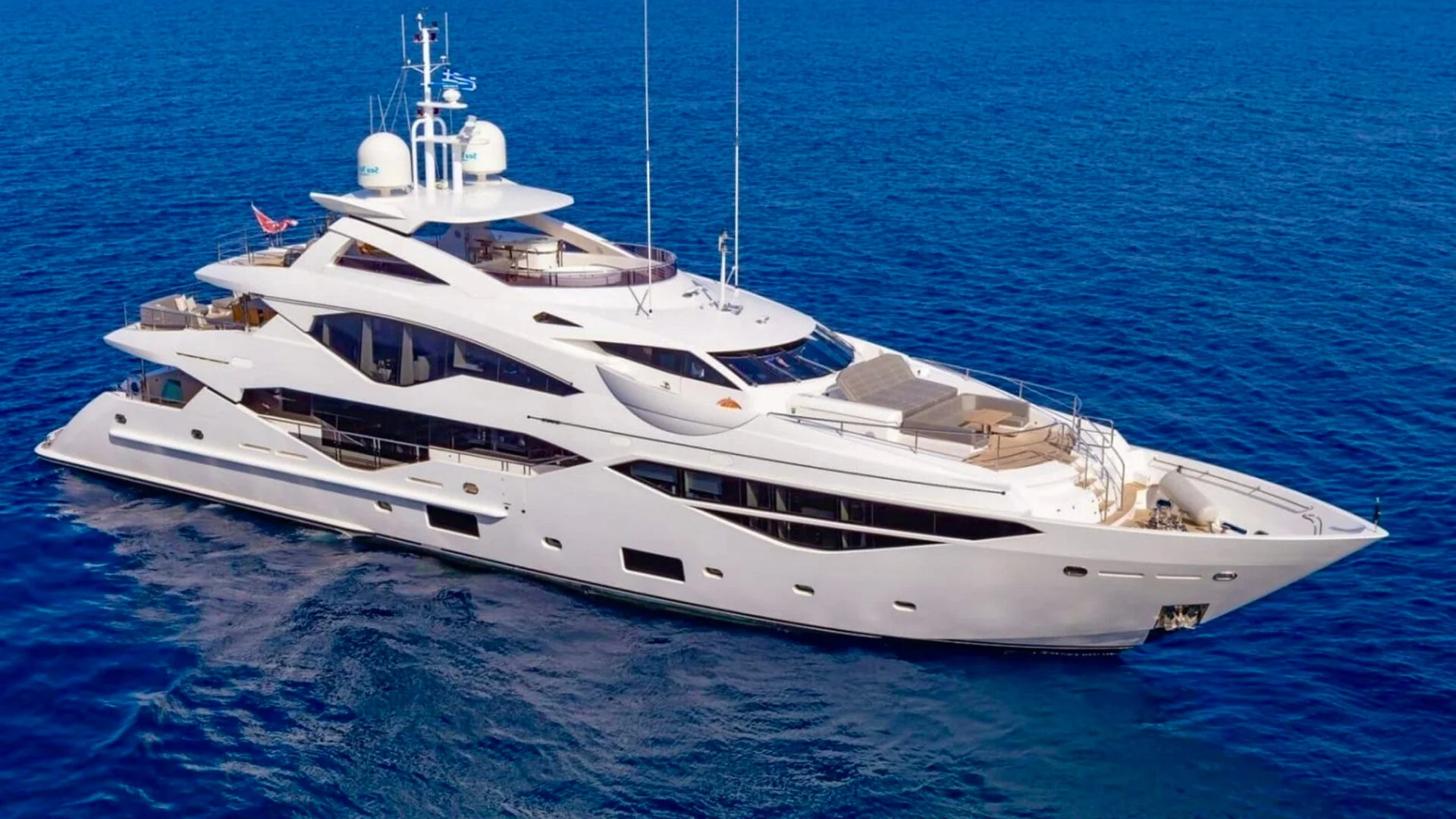 Sunseeker 131 · Cannes 2