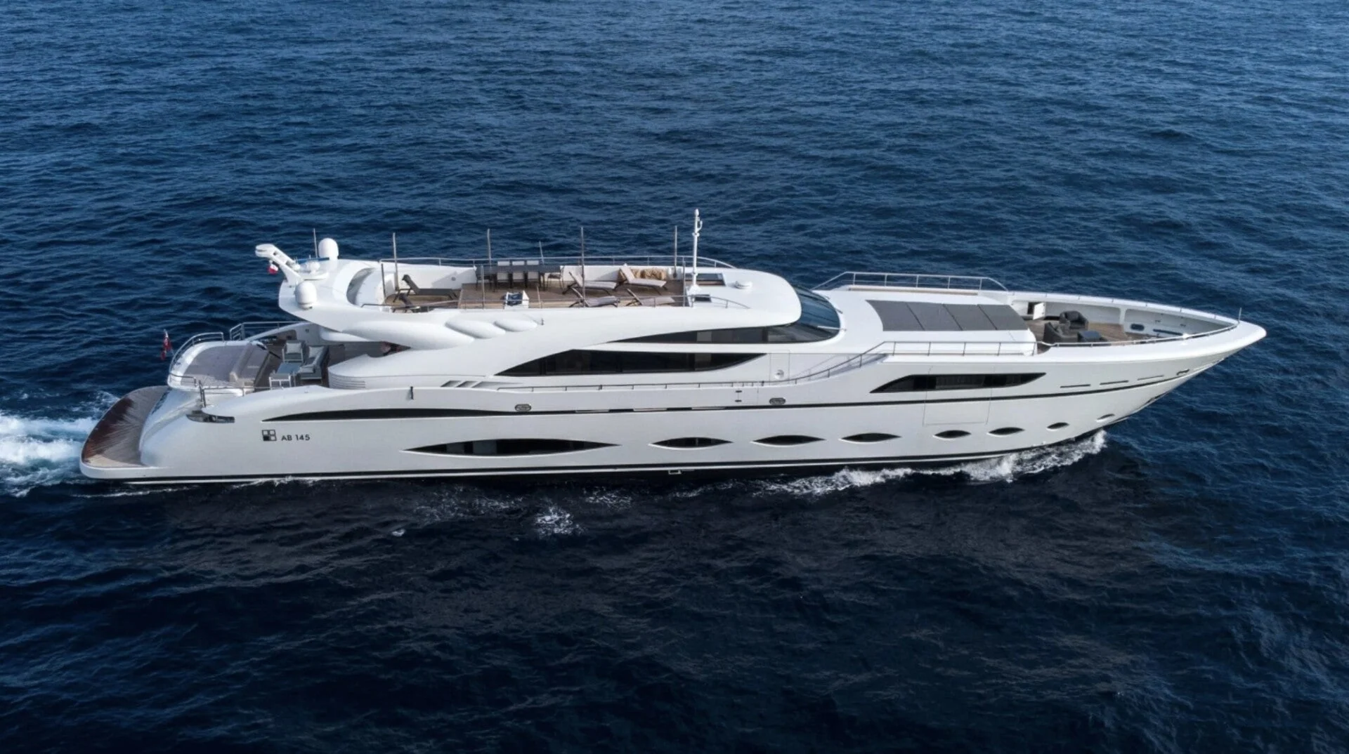 AB Yachts 146 2