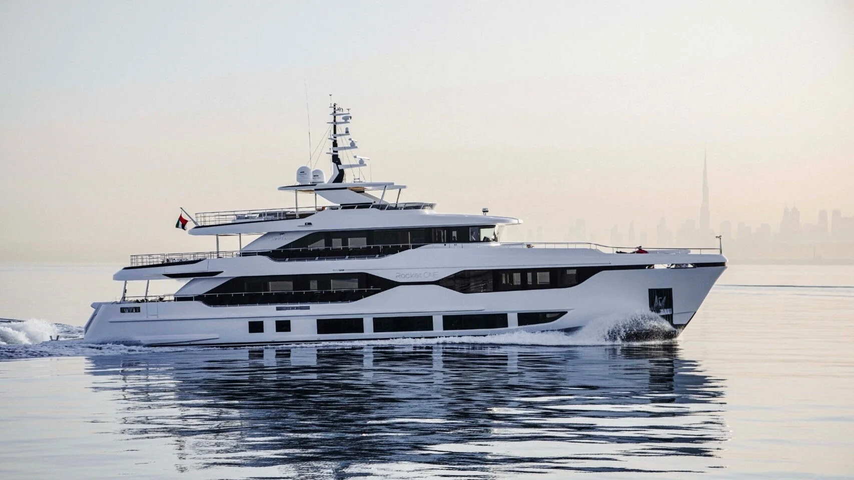 Gulf Craft 121 6