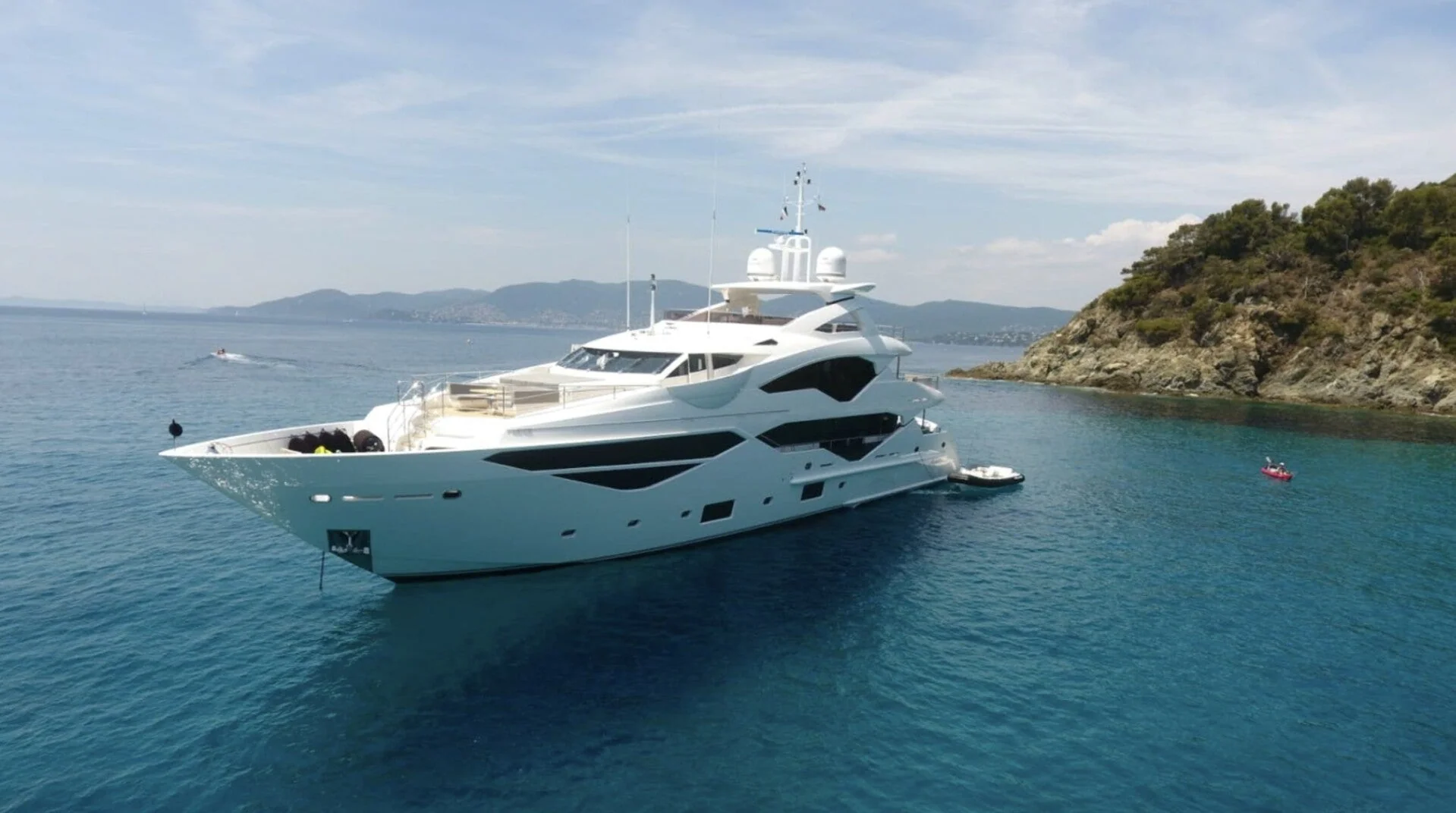 Sunseeker 131 · Antibes 7