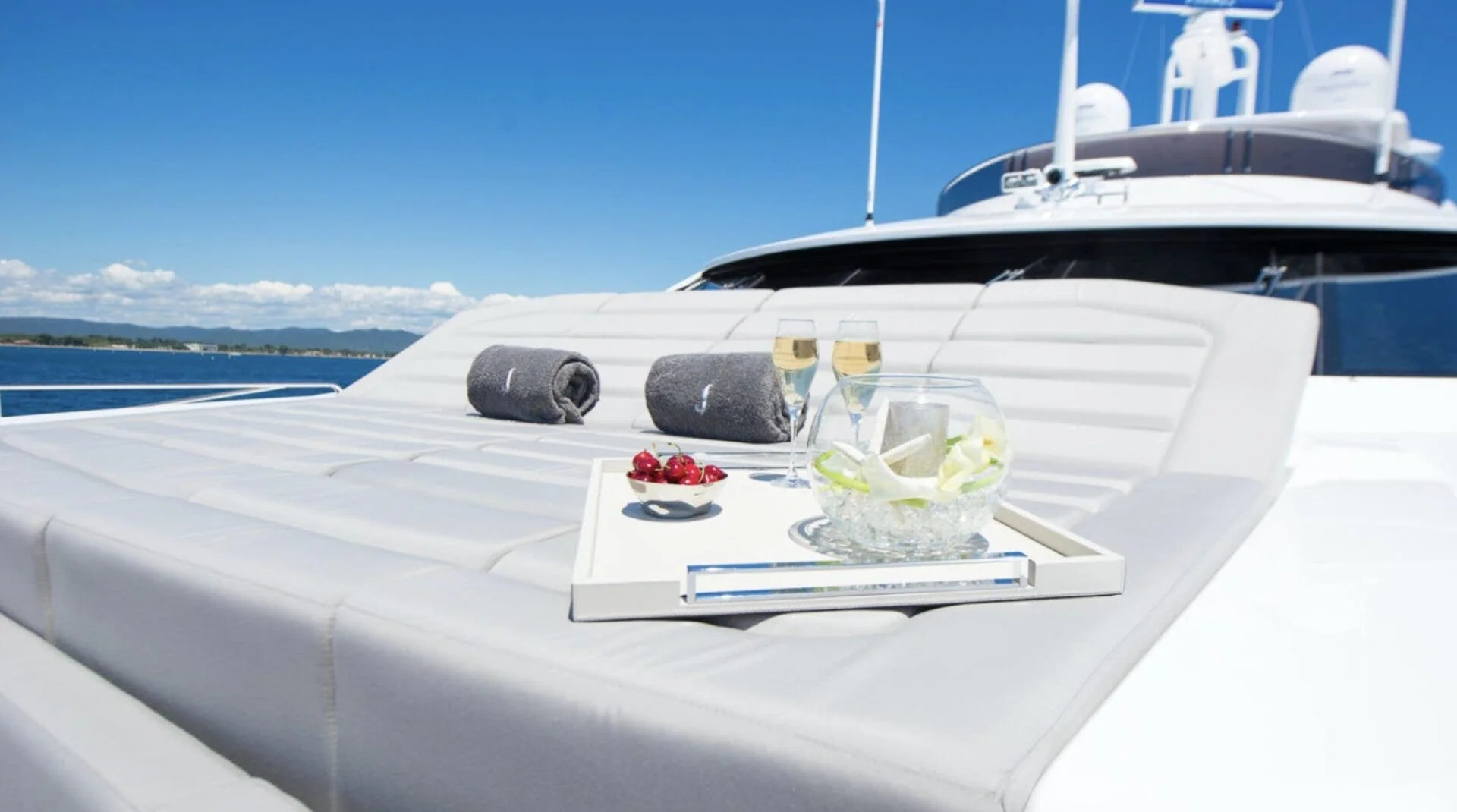 Sunseeker 131 · Antibes 9