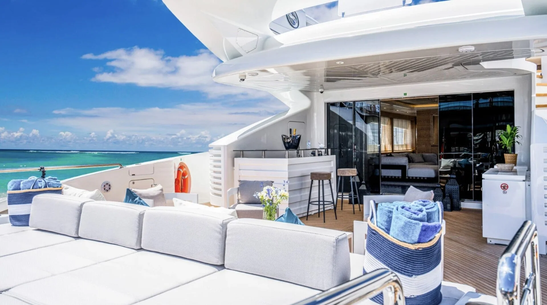 AB Yachts 146 9