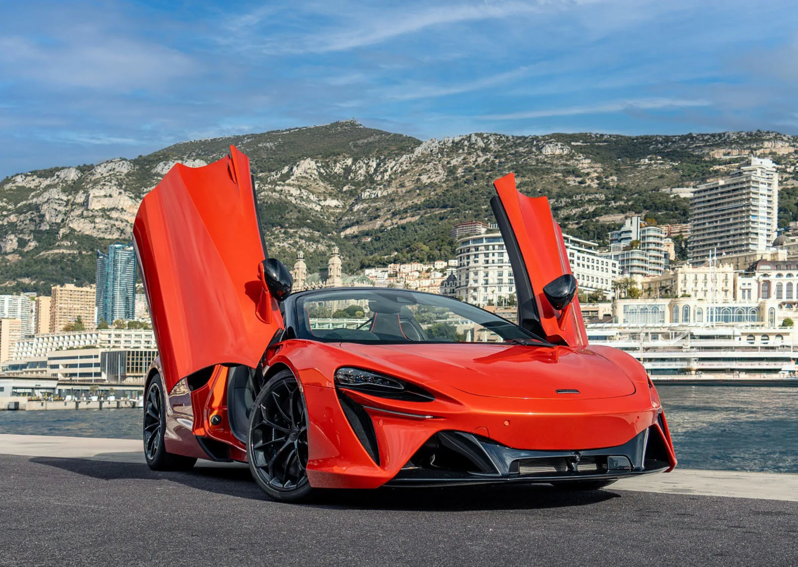 McLaren Artura Spider