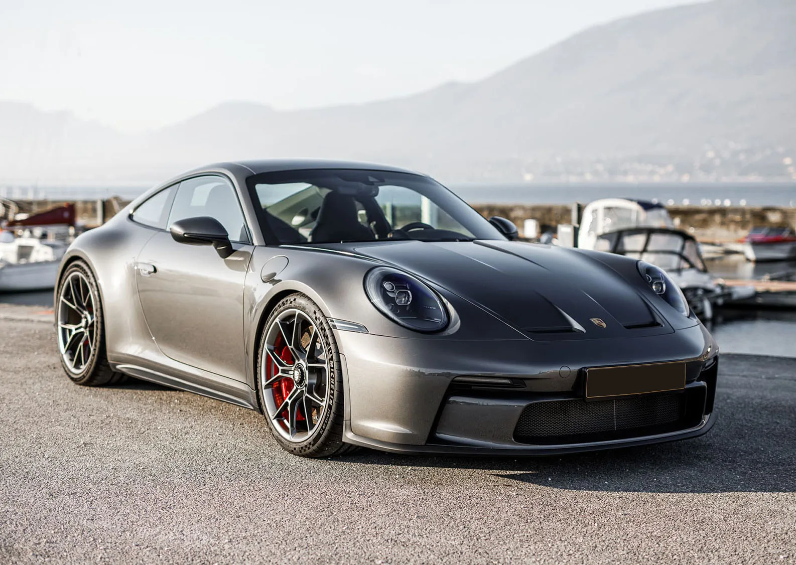 Porsche 911 (992) GT3 Touring