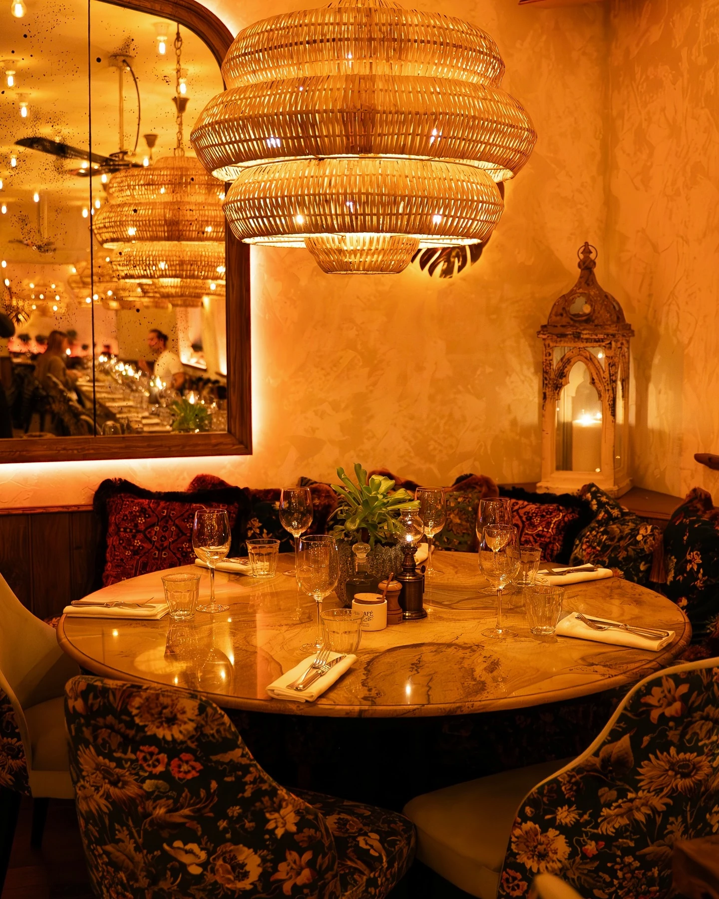 Le Café — 2