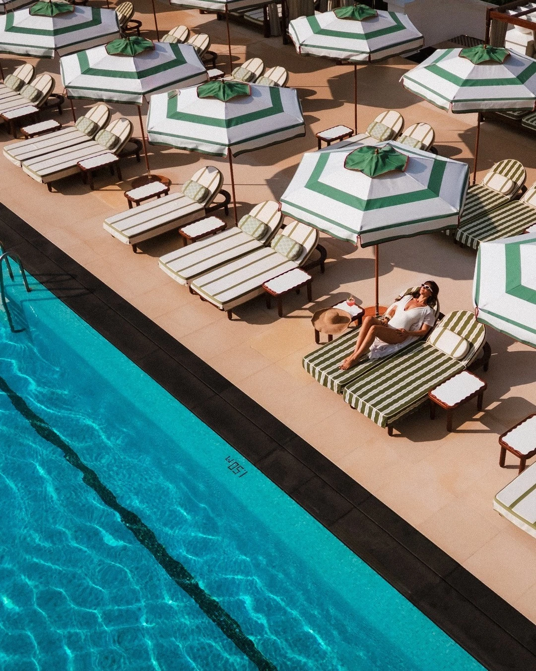 Monte-Carlo Beach — 6