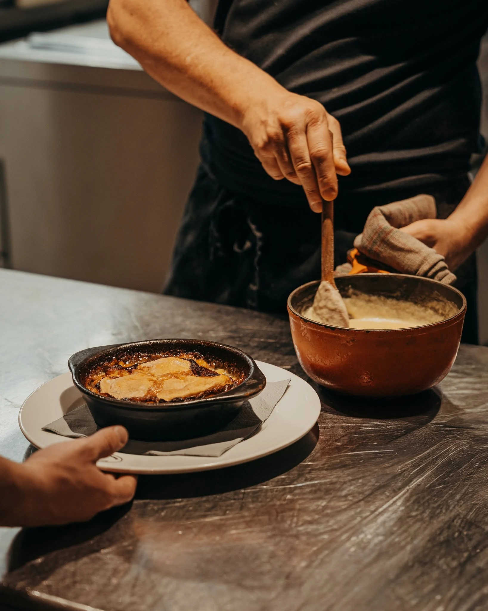 Ski Gallery & Fondue Factory — 4
